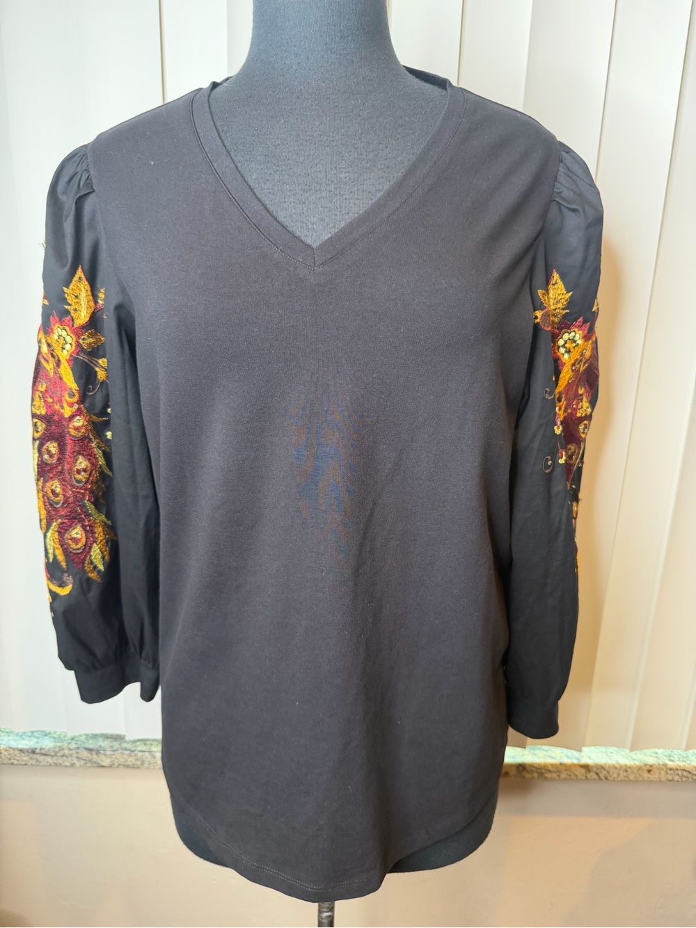 Chico's black long-sleeve top featuring intricate peacock embroidery Size Large - Picture 2 of 10